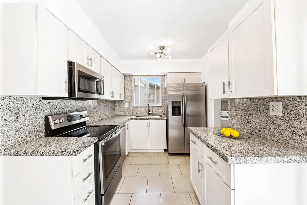 2411 Gulfstream Drive Miramar FL 33023