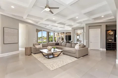 3211 NE 27th Avenue Lighthouse Point FL 33064
