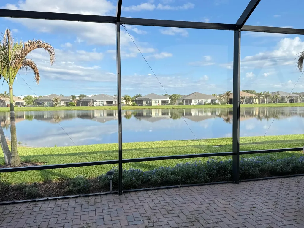 12845 SW Lake Fern Circle Port St Lucie FL 34987