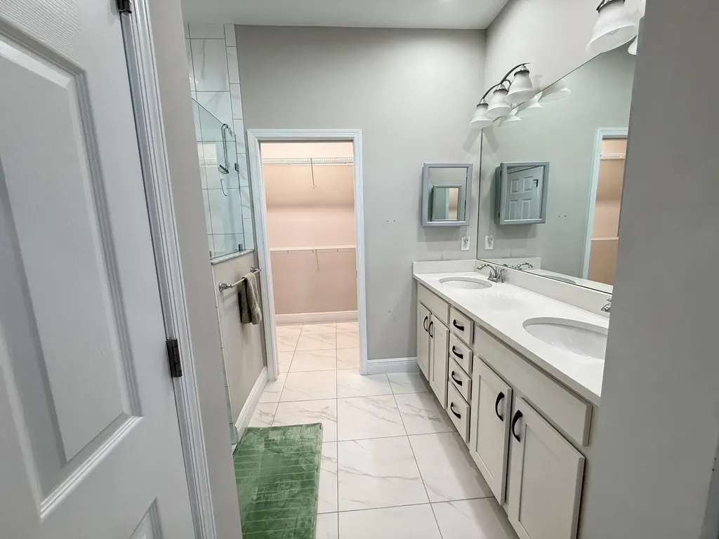 12845 SW Lake Fern Circle Port St Lucie FL 34987