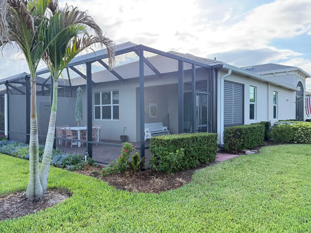 12845 SW Lake Fern Circle Port St Lucie FL 34987