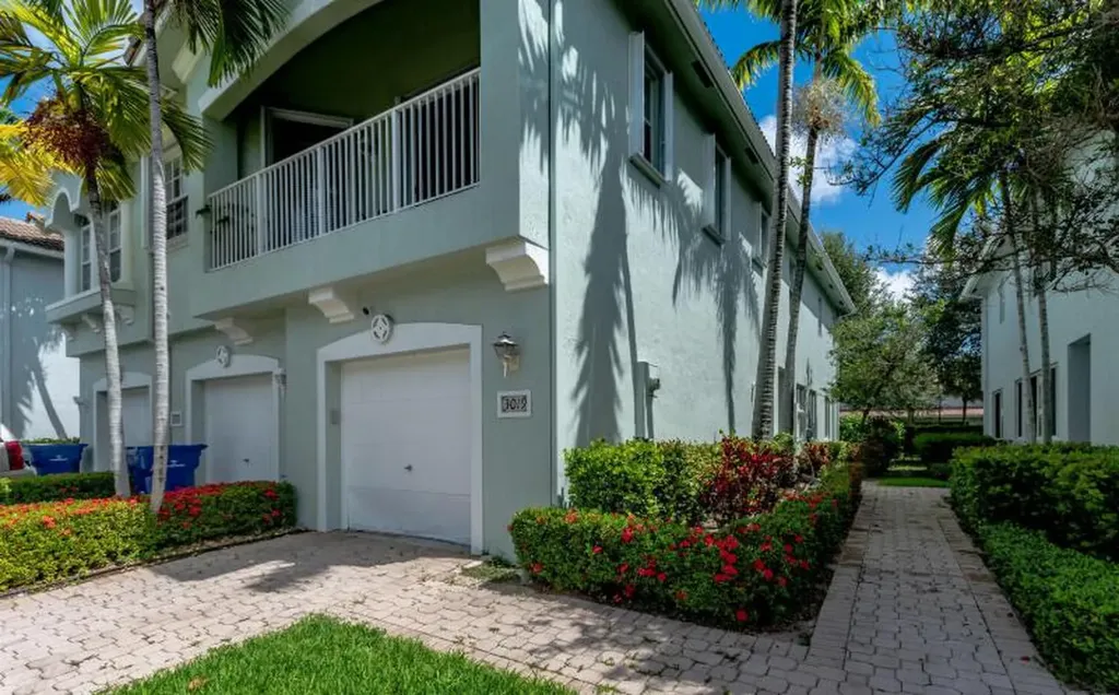 3019 Laurel Ridge Circle Riviera Beach FL 33404