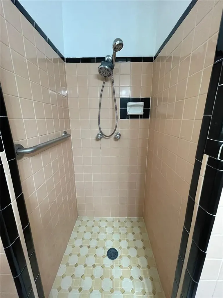 1969 NE 4th Street Deerfield Beach FL 33441