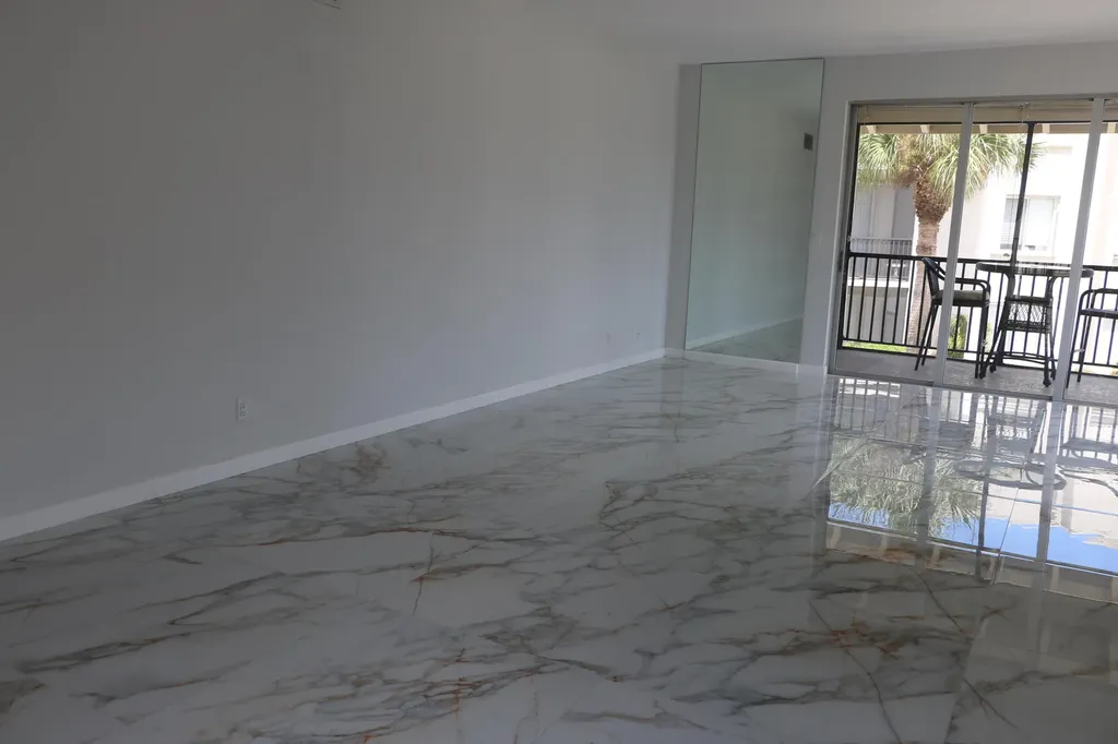 11811 Ave Of The Pga Palm Beach Gardens FL 33418