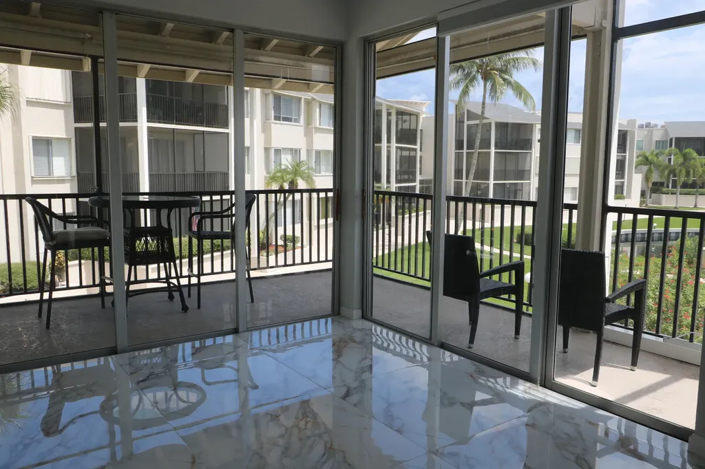 11811 Ave Of The Pga Palm Beach Gardens FL 33418