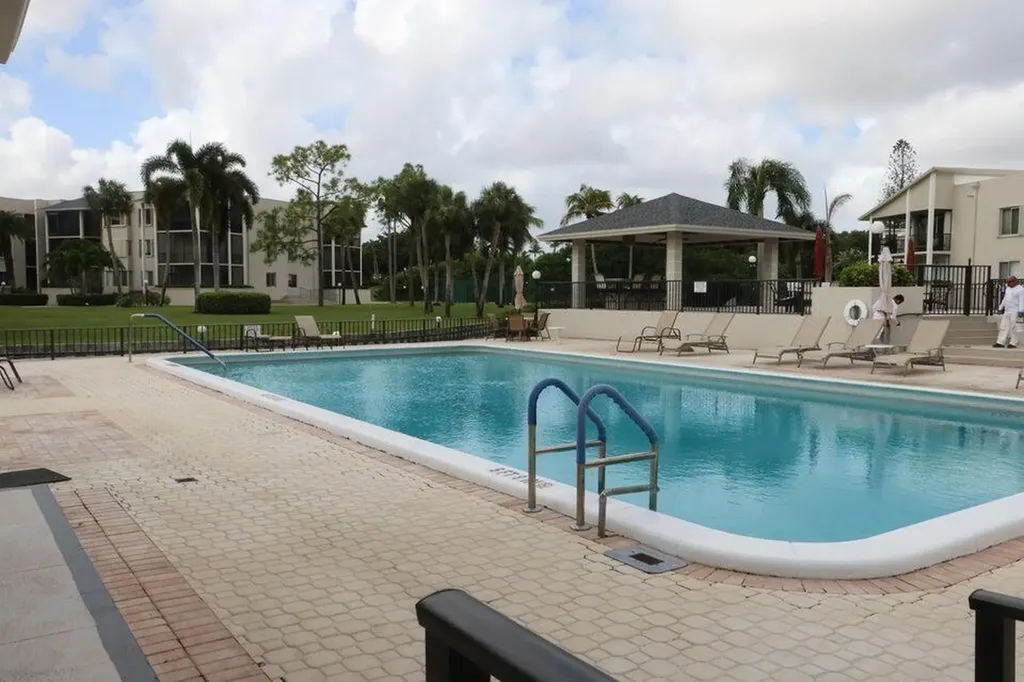 11811 Ave Of The Pga Palm Beach Gardens FL 33418