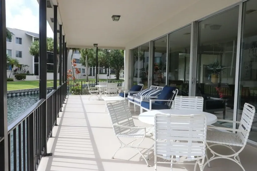 11811 Ave Of The Pga Palm Beach Gardens FL 33418