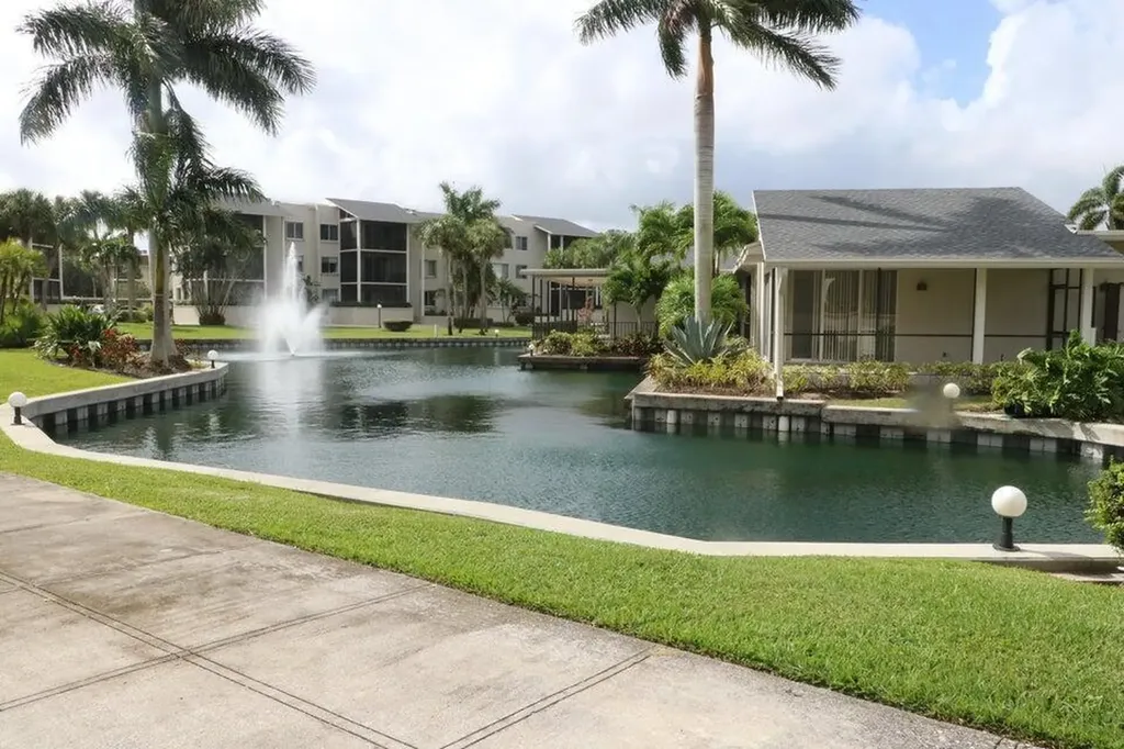 11811 Ave Of The Pga Palm Beach Gardens FL 33418