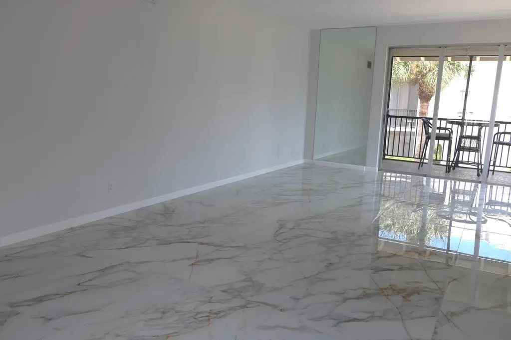 11811 Ave Of The Pga Palm Beach Gardens FL 33418