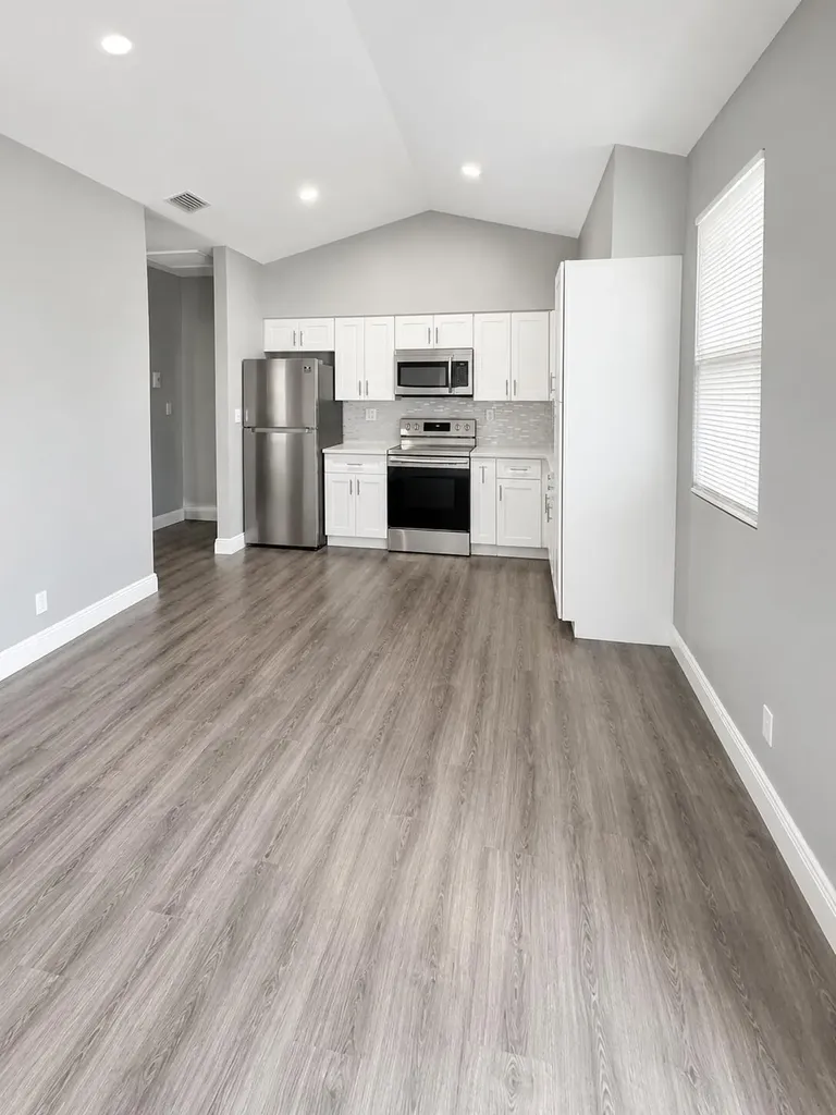 1818 Meadow Court West Palm Beach FL 33406