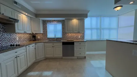 5200 N Ocean Boulevard Lauderdale By The Sea FL 33308