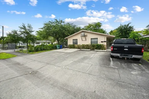 2840 NW 13th Court Fort Lauderdale FL 33311