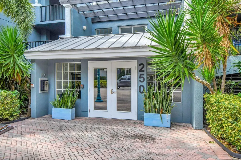 250 NE 3rd Avenue Delray Beach FL 33444