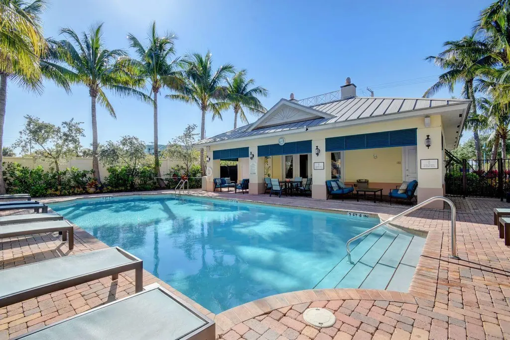 250 NE 3rd Avenue Delray Beach FL 33444