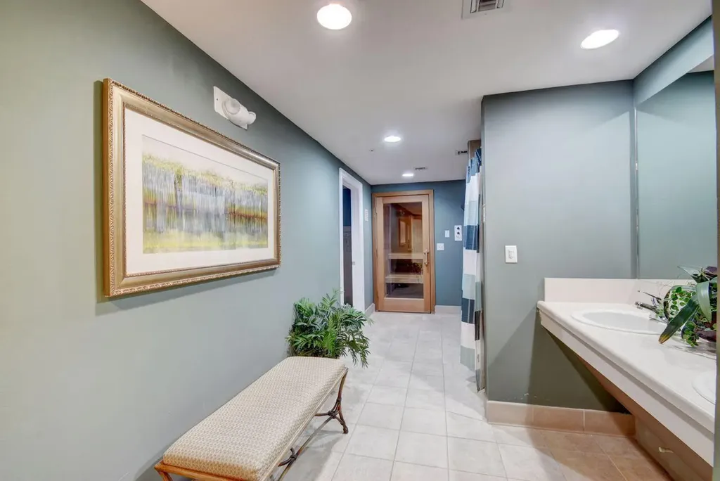 250 NE 3rd Avenue Delray Beach FL 33444