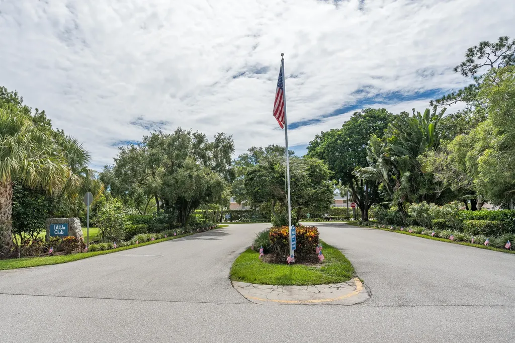 18081 SE Country Club Drive Jupiter FL 33469
