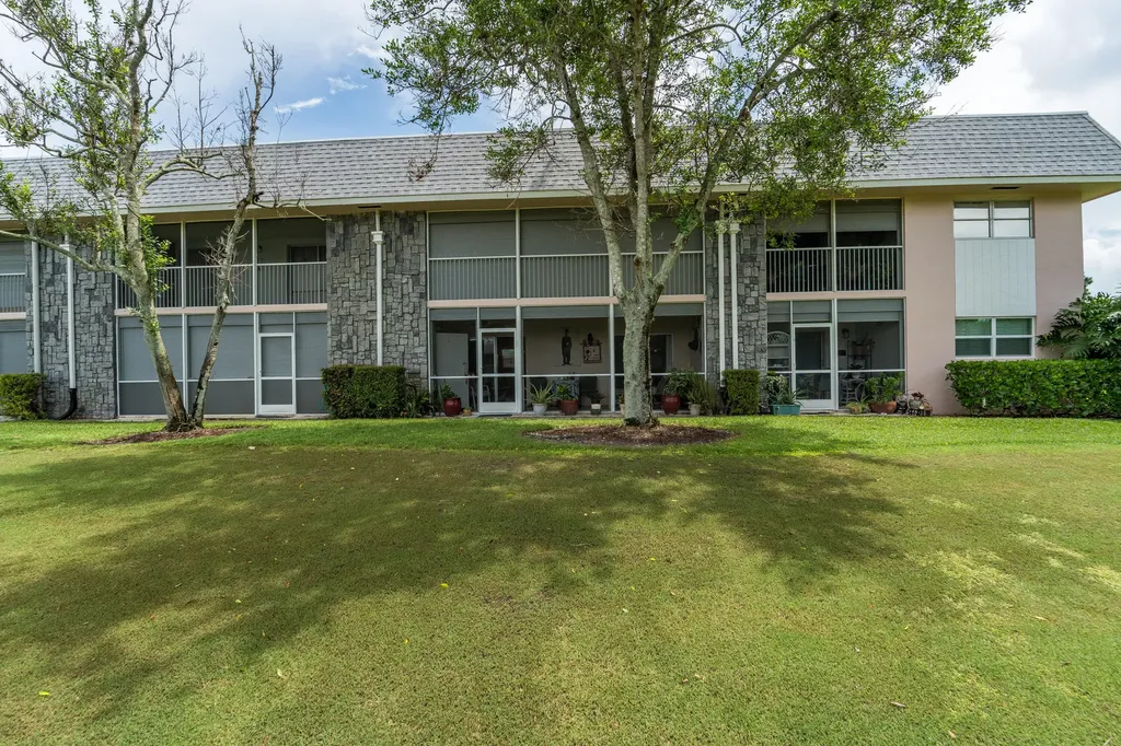 18081 SE Country Club Drive Jupiter FL 33469