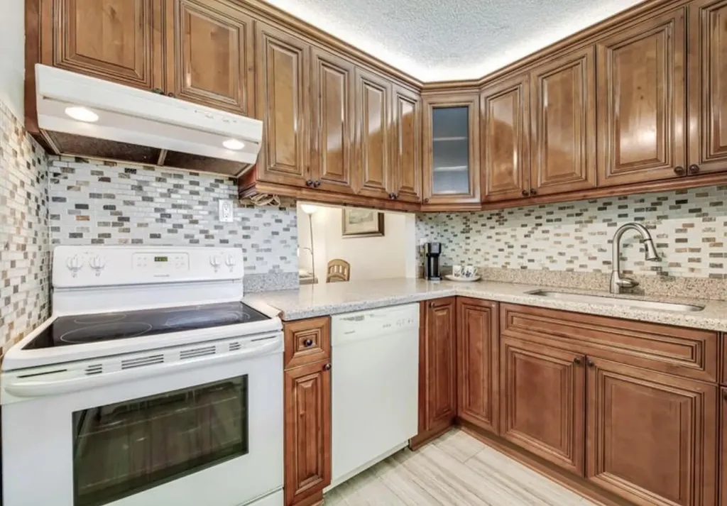 2855 Garden Drive S Lake Worth Beach FL 33461