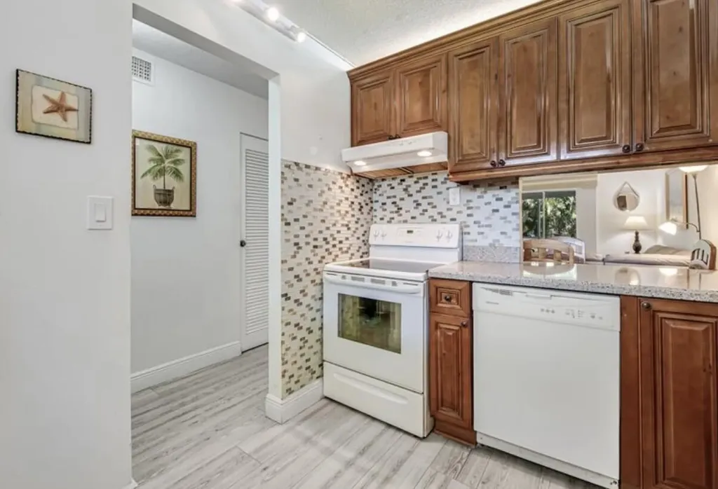 2855 Garden Drive S Lake Worth Beach FL 33461