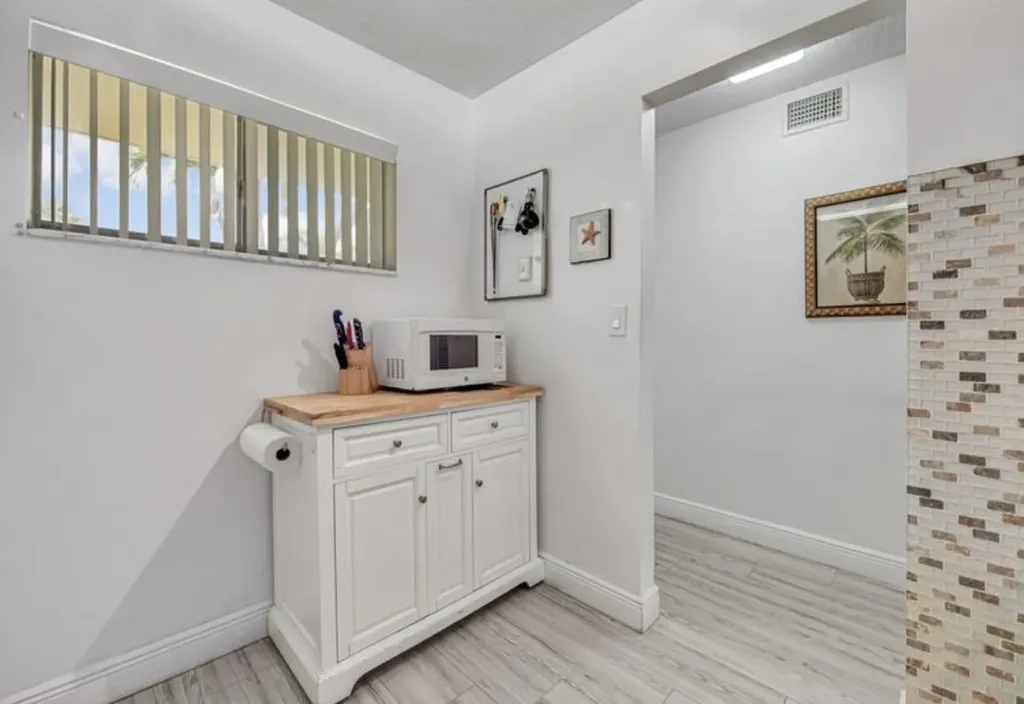 2855 Garden Drive S Lake Worth Beach FL 33461