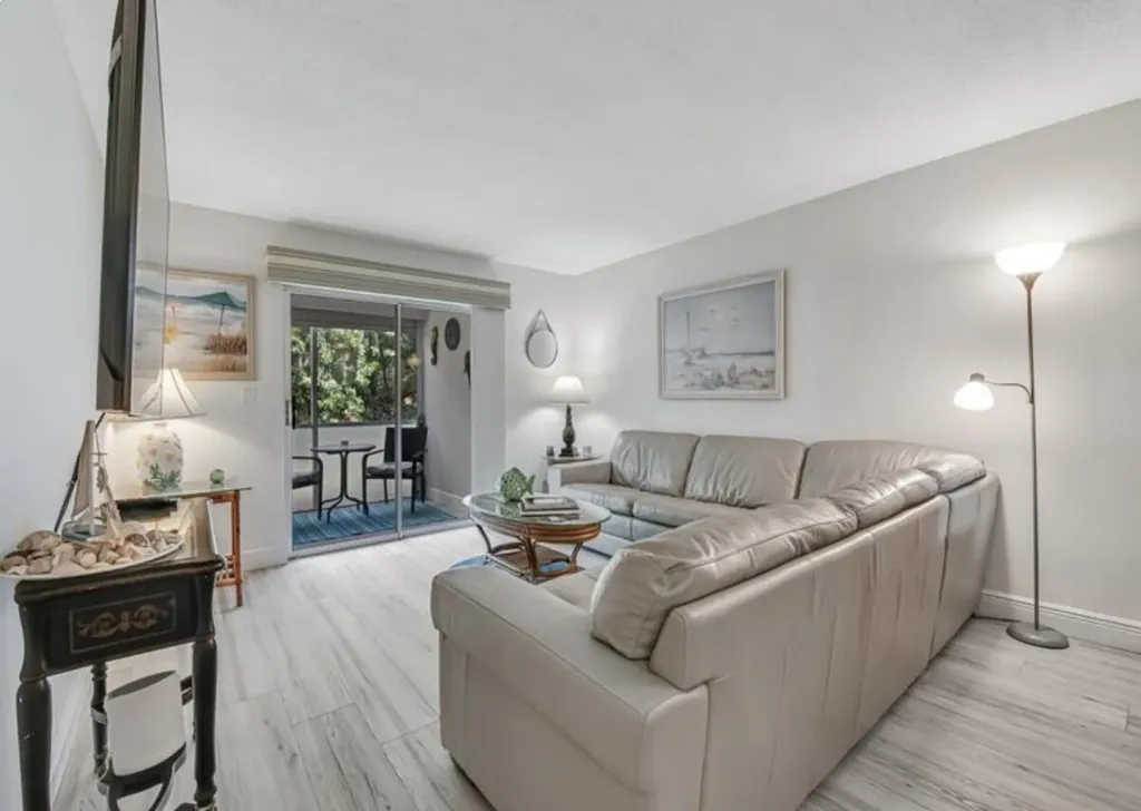 2855 Garden Drive S Lake Worth Beach FL 33461