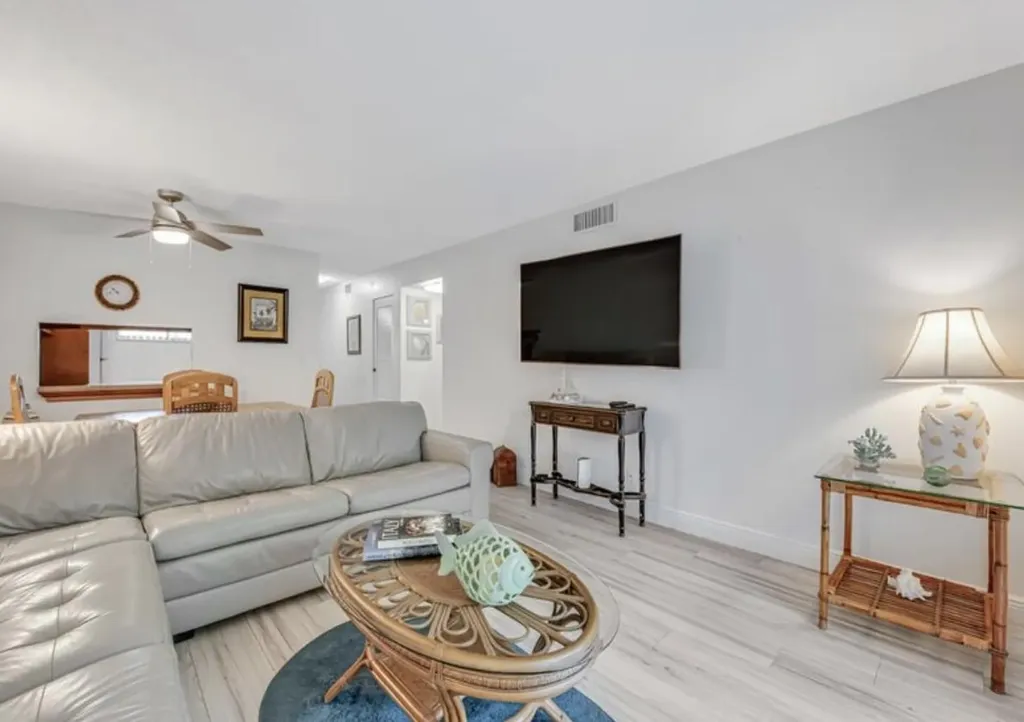 2855 Garden Drive S Lake Worth Beach FL 33461