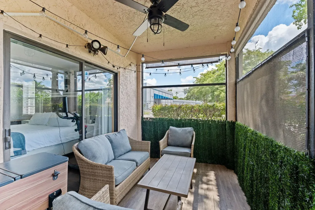 1909 NW 94th Avenue Coral Springs FL 33071