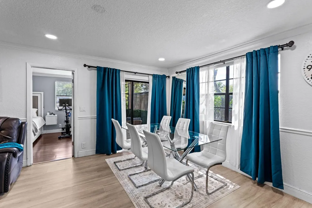 1909 NW 94th Avenue Coral Springs FL 33071
