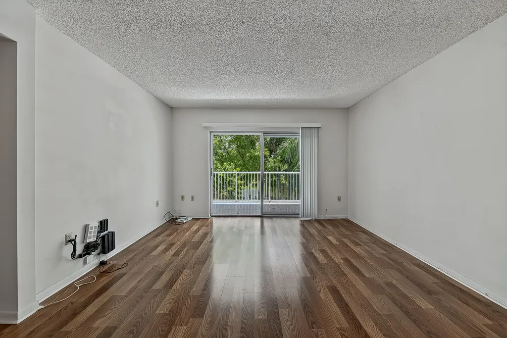 3850 Washington Street Hollywood FL 33021