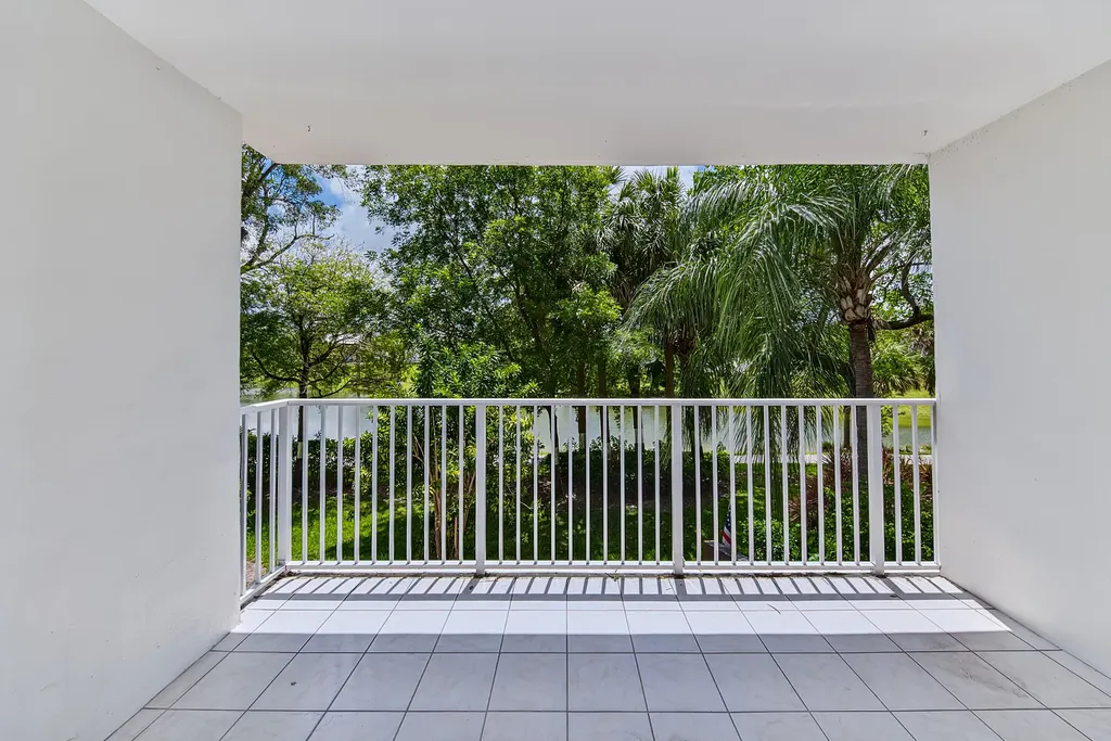 3850 Washington Street Hollywood FL 33021