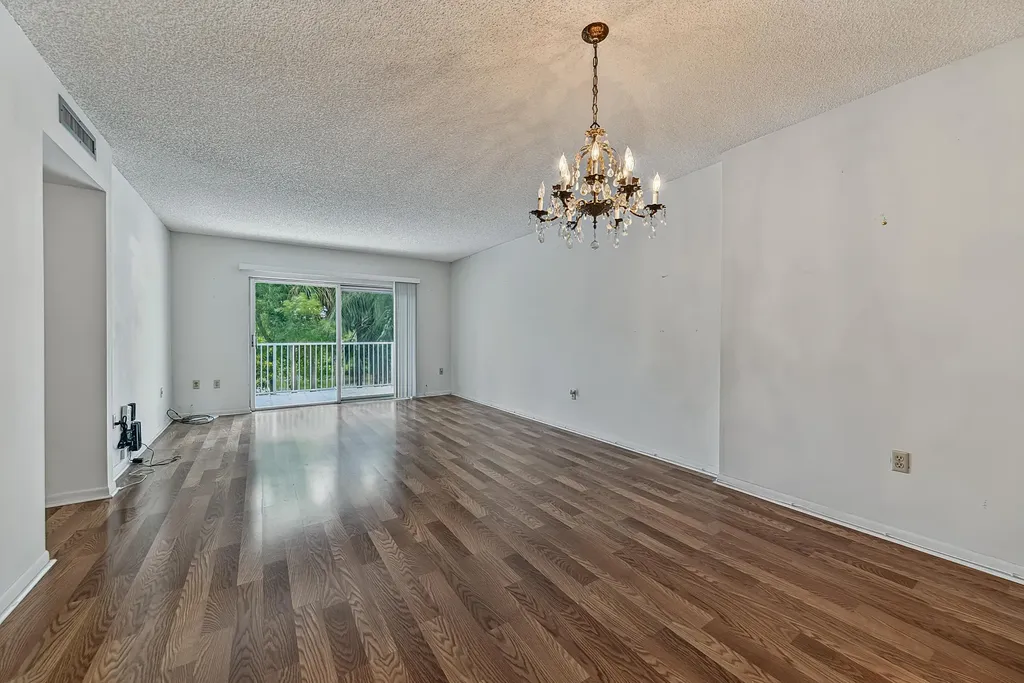 3850 Washington Street Hollywood FL 33021