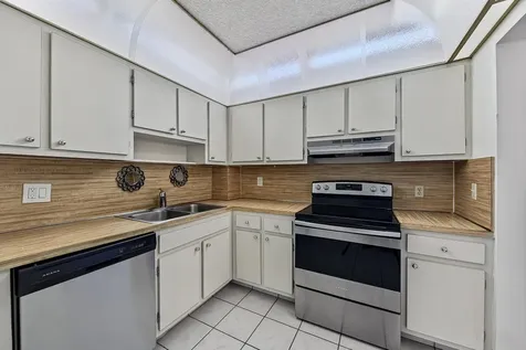 3850 Washington Street Hollywood FL 33021