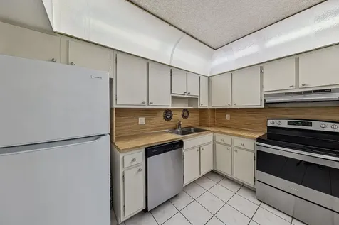 3850 Washington Street Hollywood FL 33021