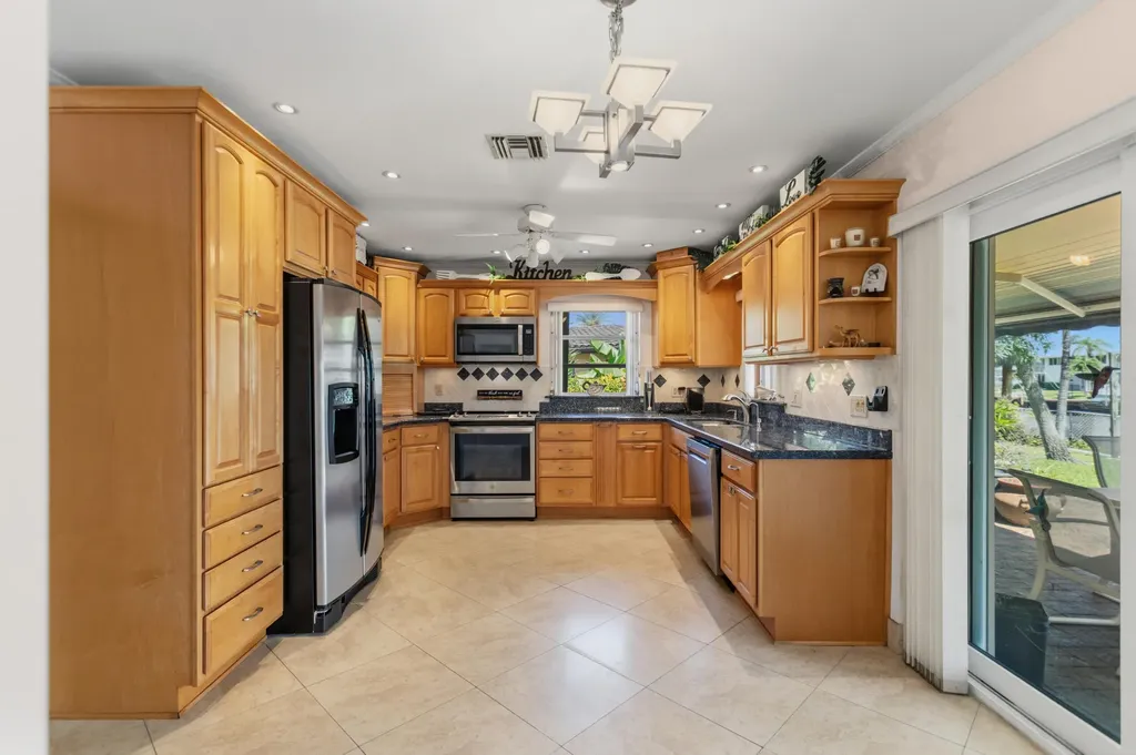 270 SE 5th Terrace Pompano Beach FL 33060