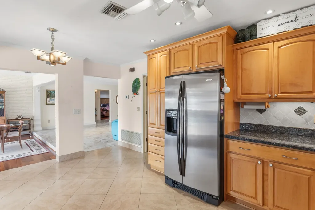 270 SE 5th Terrace Pompano Beach FL 33060