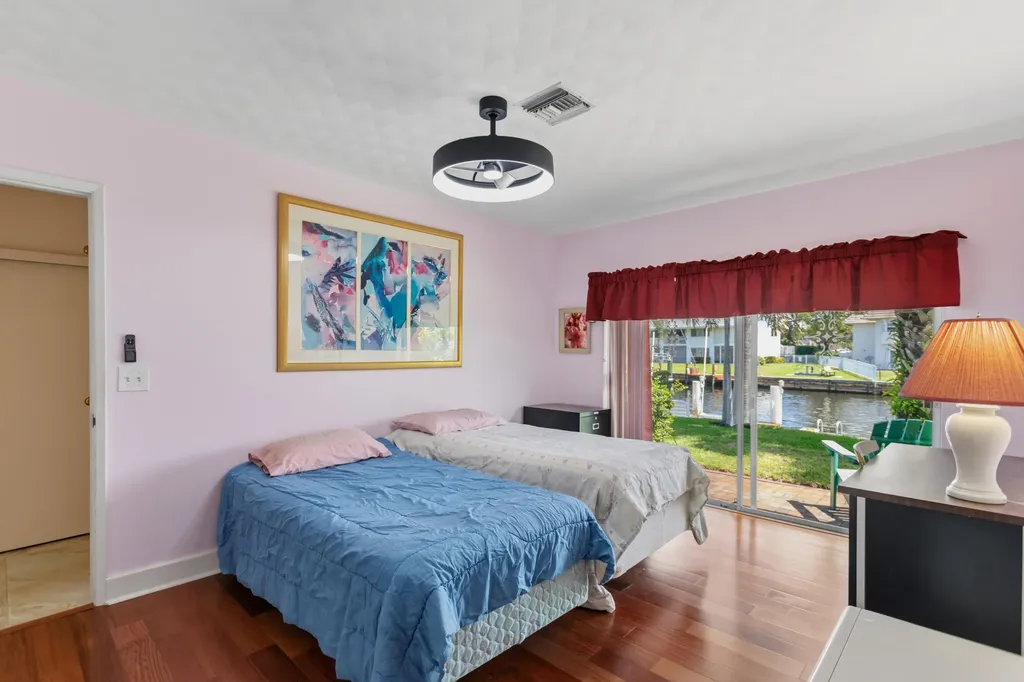 270 SE 5th Terrace Pompano Beach FL 33060