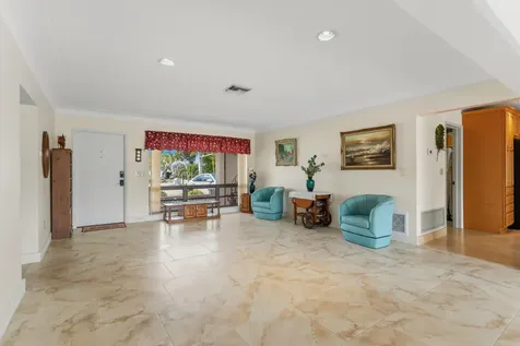 270 SE 5th Terrace Pompano Beach FL 33060