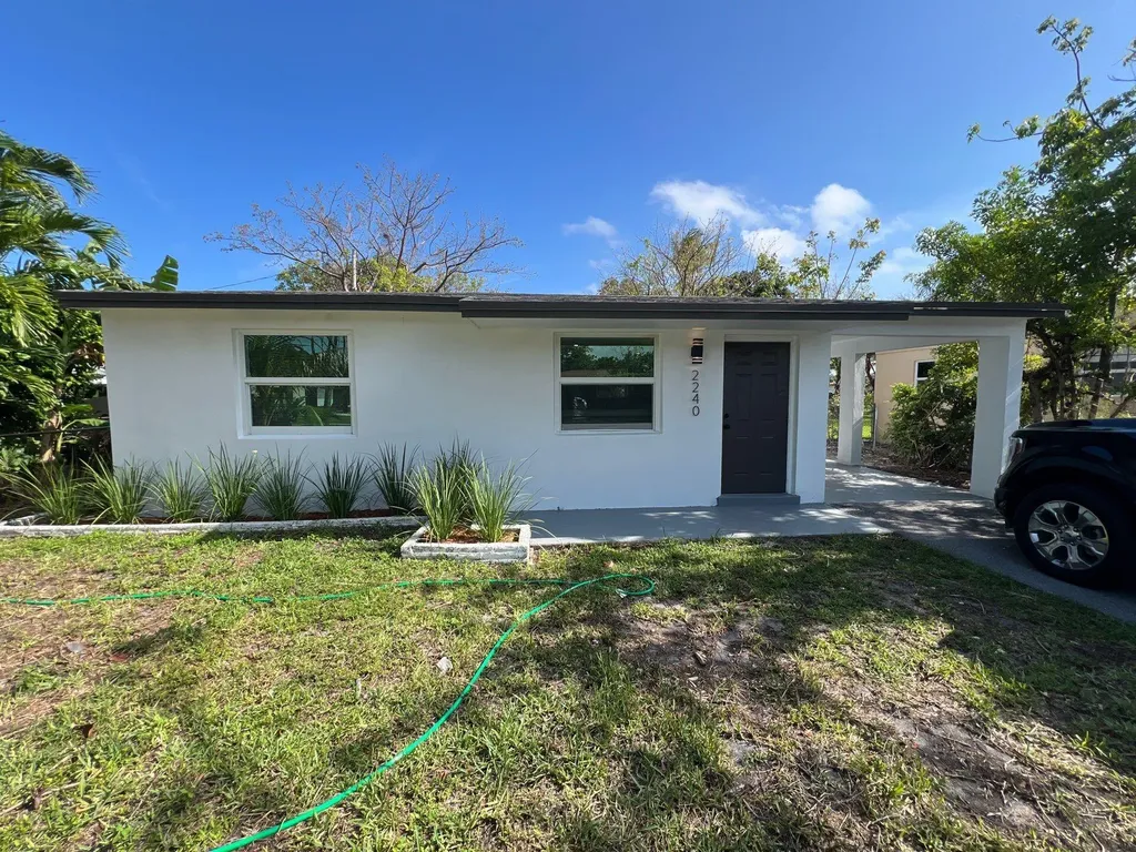 2240 Mayo Street Hollywood FL 33020