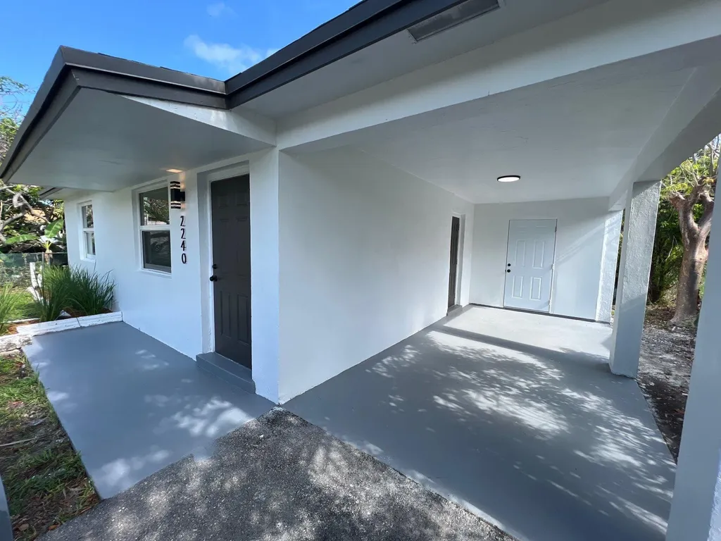 2240 Mayo Street Hollywood FL 33020