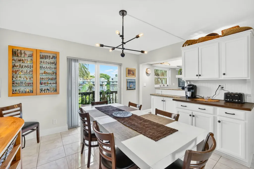4001 NE 14th Avenue Oakland Park FL 33334