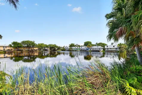 4001 NE 14th Avenue Oakland Park FL 33334