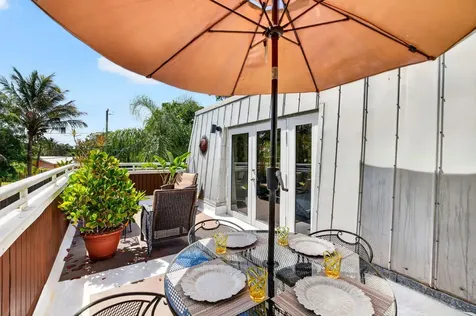 4001 NE 14th Avenue Oakland Park FL 33334