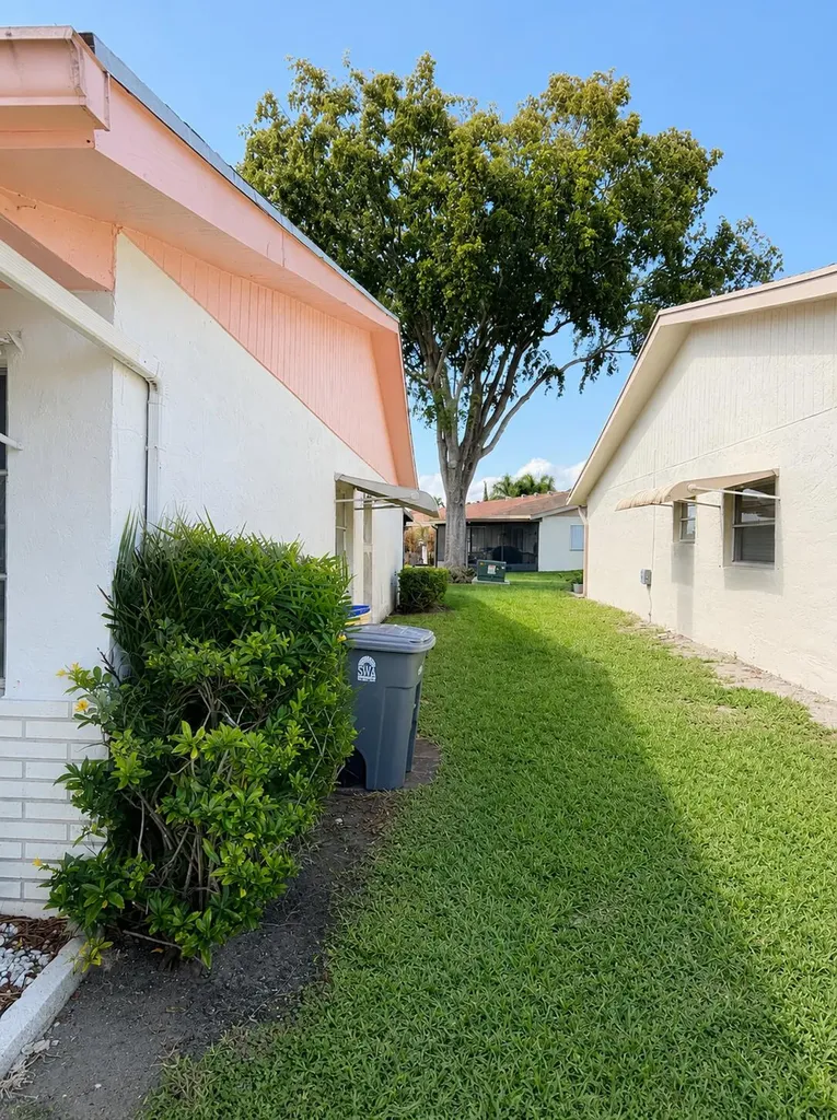 6069 La Palma Lane Delray Beach FL 33484