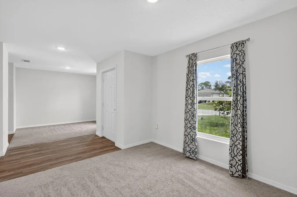 330 SE Huron Terrace Port St Lucie FL 34983