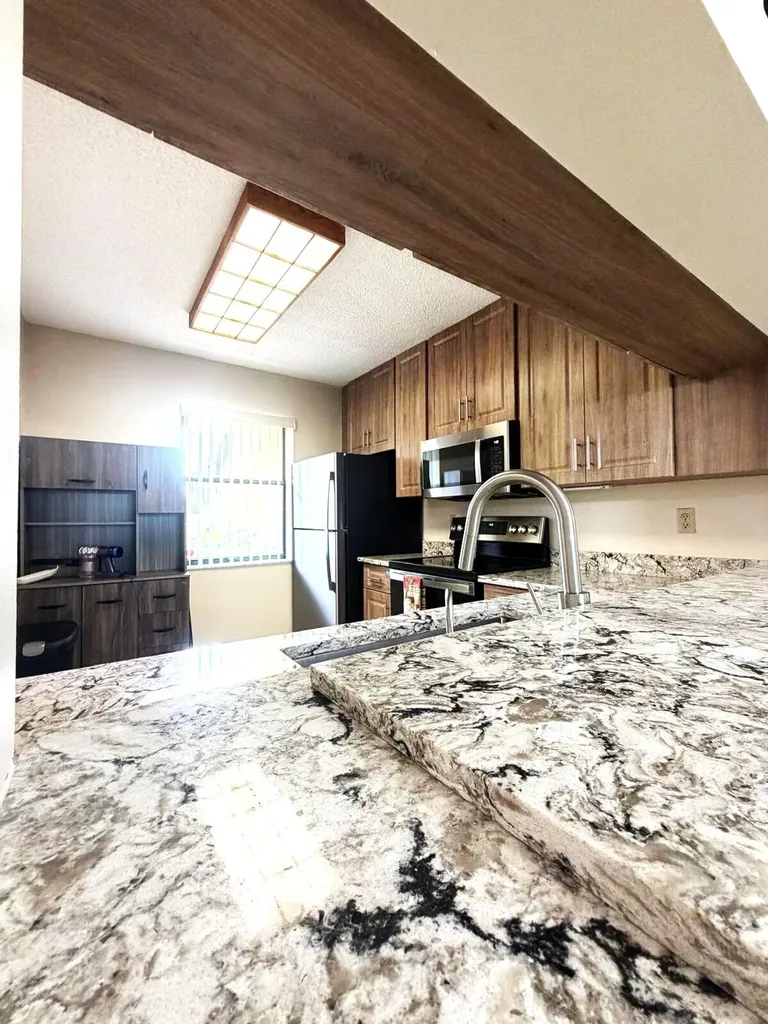 4688 E Lucerne Lakes Boulevard Boulevard E Lake Worth FL 33467