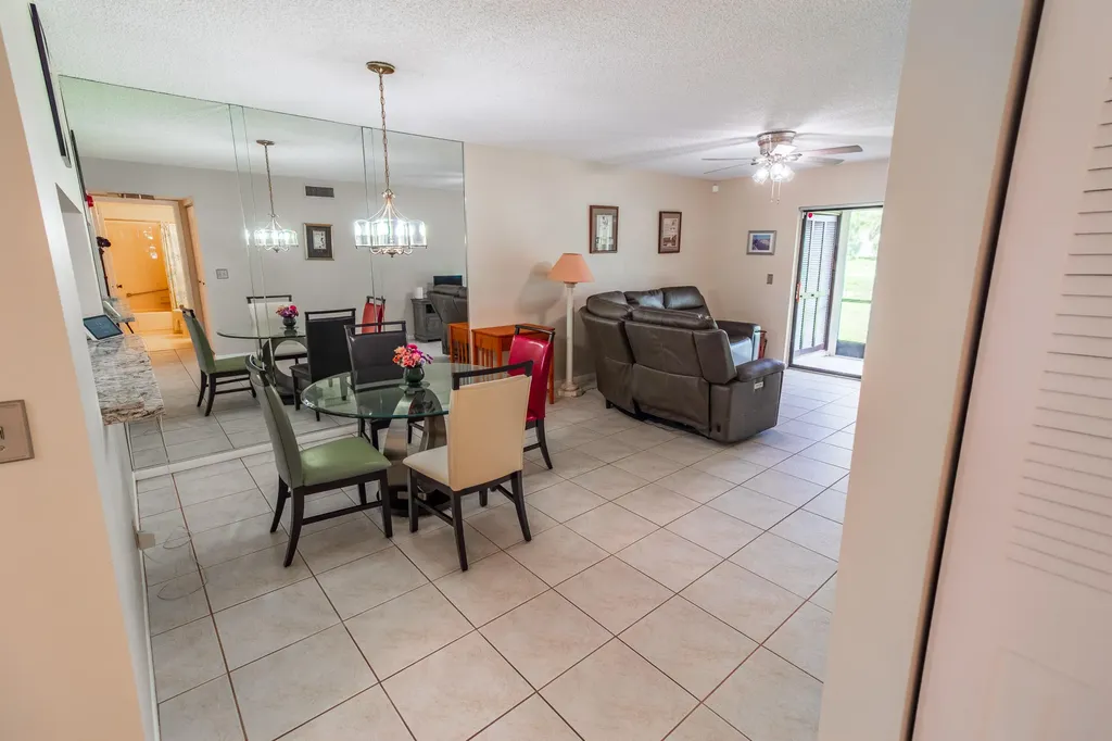 4688 Lucerne Lakes Boulevard Boulevard E Lake Worth FL 33467