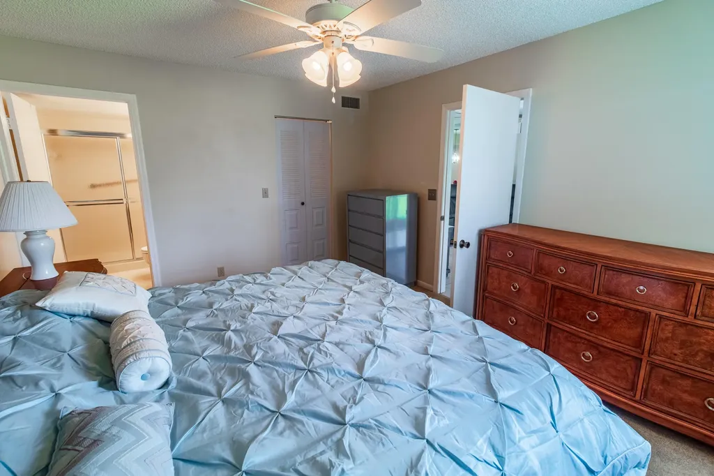 4688 Lucerne Lakes Boulevard Boulevard E Lake Worth FL 33467