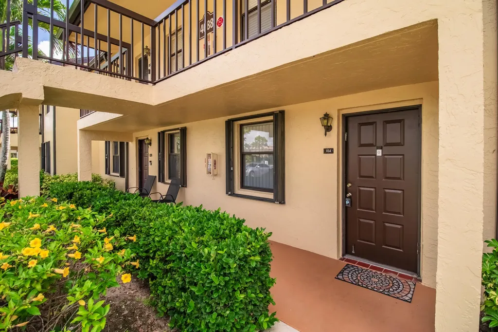 4688 Lucerne Lakes Boulevard Boulevard E Lake Worth FL 33467