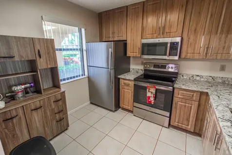4688 Lucerne Lakes Boulevard Boulevard E Lake Worth FL 33467