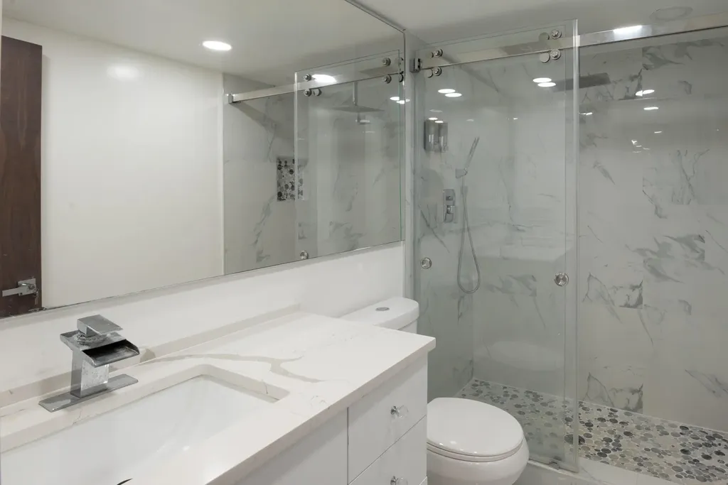 2000 Presidential Way West Palm Beach FL 33401